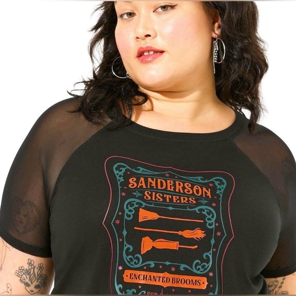 torrid Tops - Size 6 Disney Hocus Pocus Classic Fit Mesh Sleeve Raglan Top